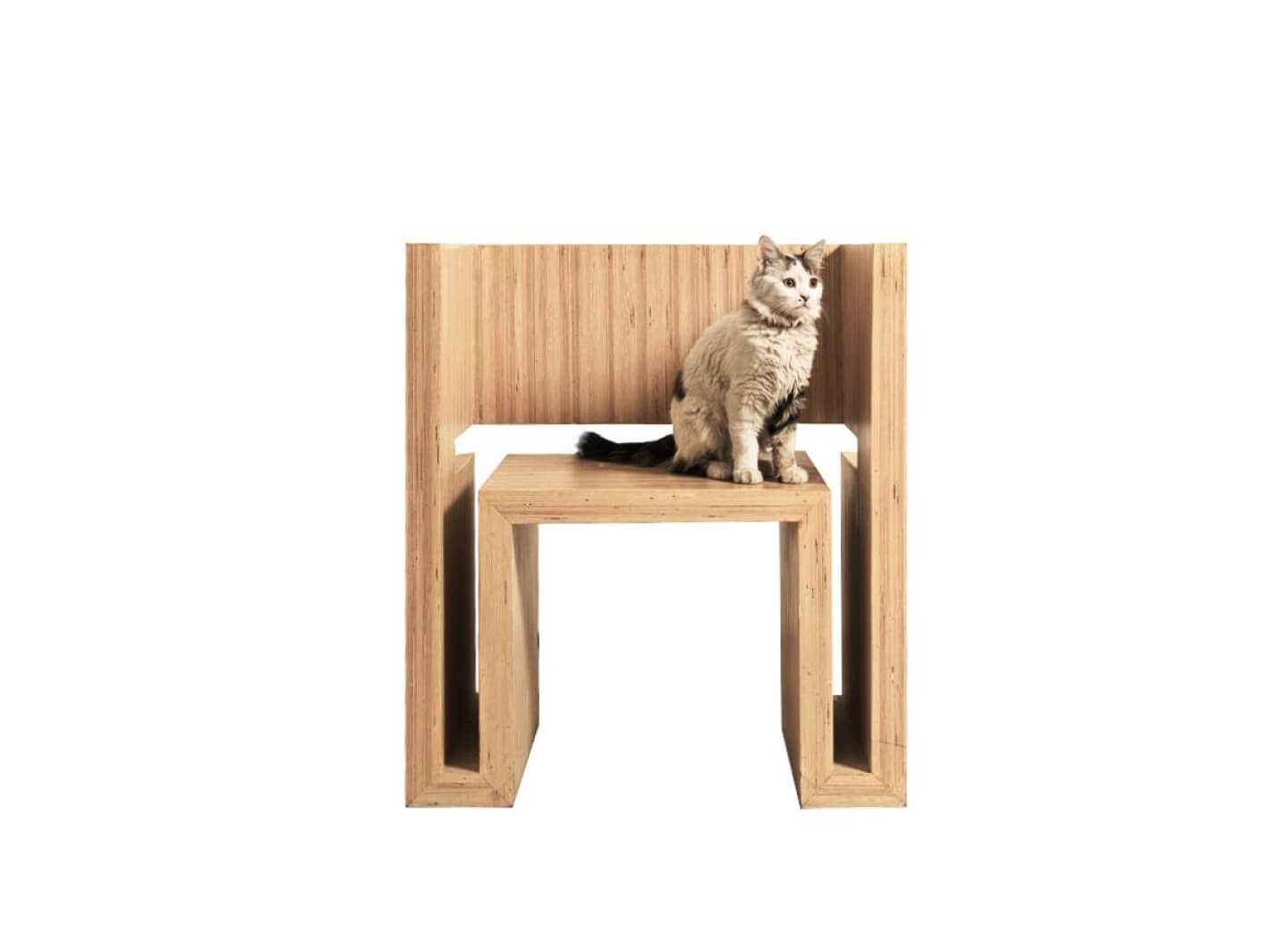 the-paired-chairs-02